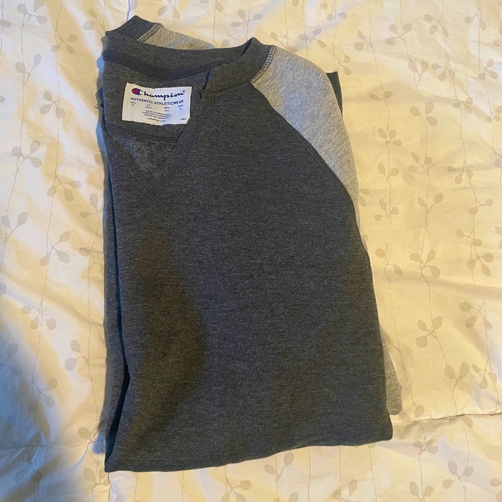 Champion sweatshirt (XS)